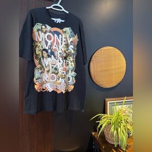 Ecko Unlimited Black T-Shirt with Bold Graphic